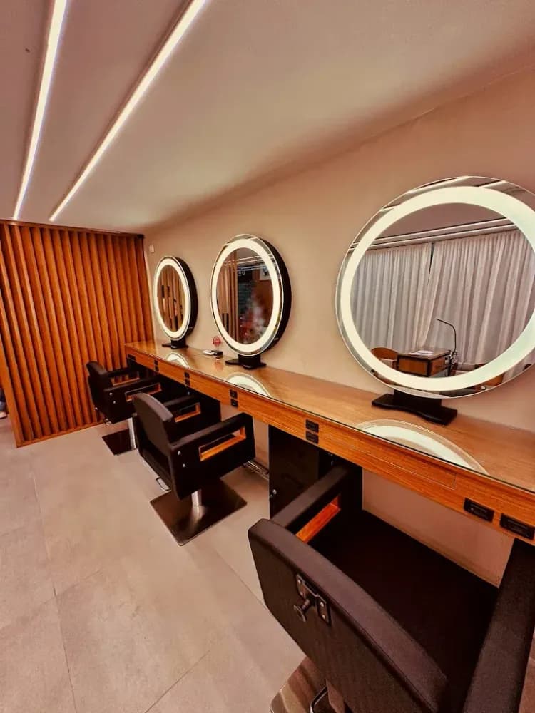 Lit Salon